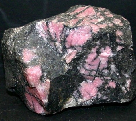 Gem quality rhodonite